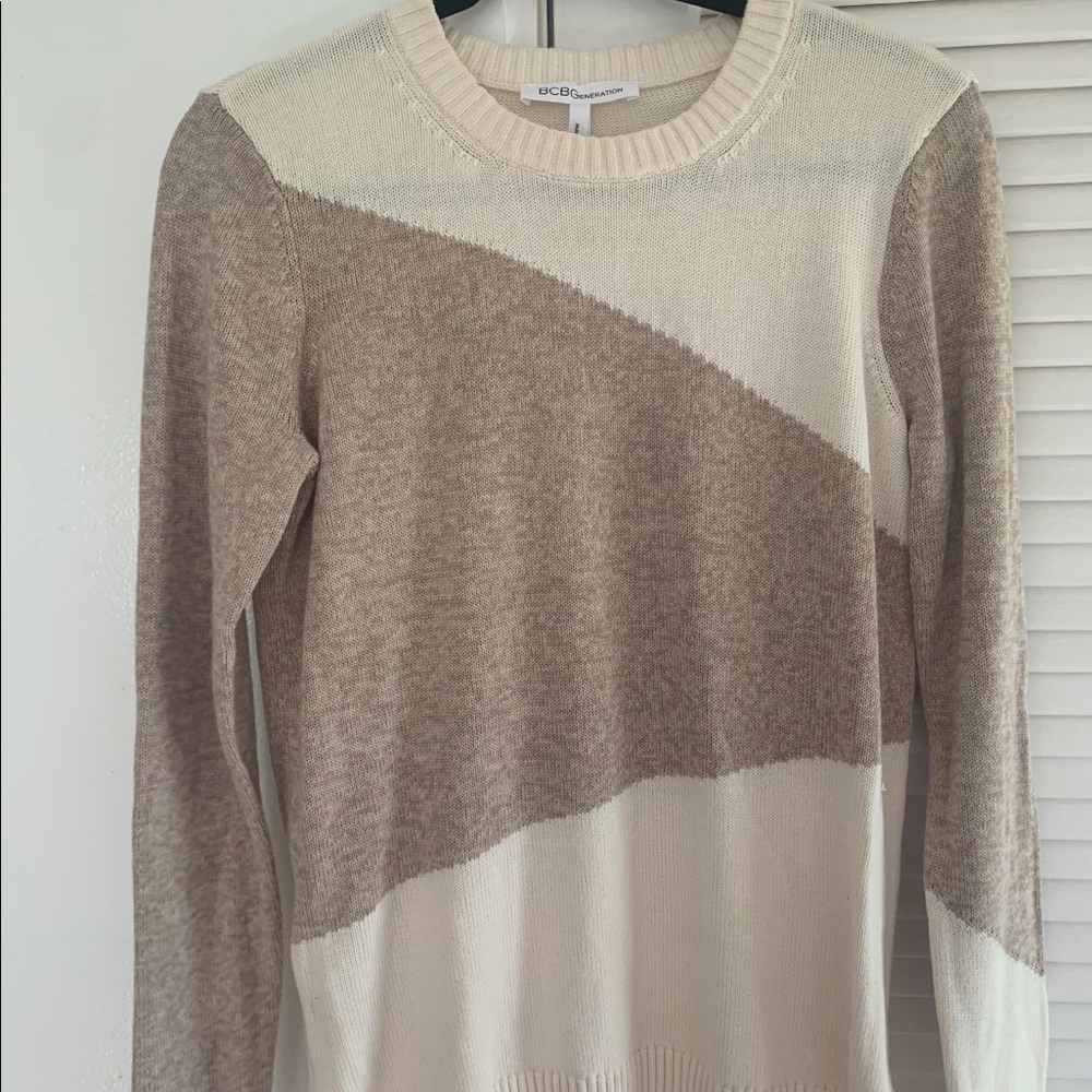 Women’s bcbg sweater